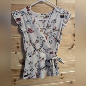 Monteau Los Angeles Small Multicolor Floral Blouse Top Vneck Wrap Tie Dressy